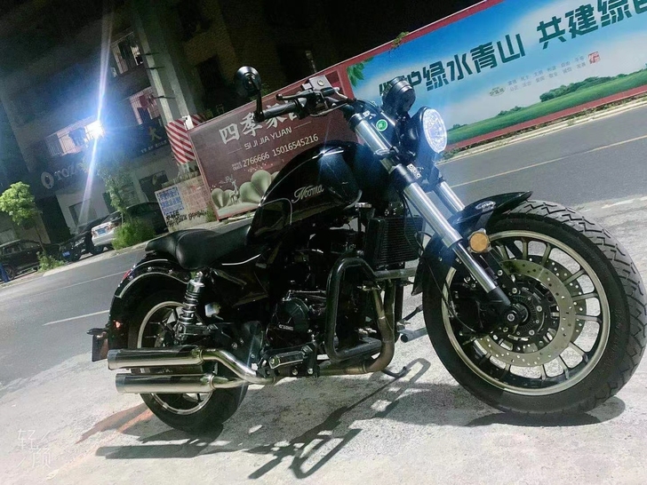 台风哈雷复古款，双缸水冷400cc，100...