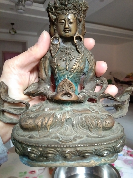 旧藏铜佛像一尊，高21厘米，宽12厘米，重...