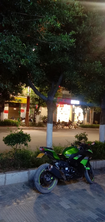 小忍者200cc 19年上牌手续齐全700...