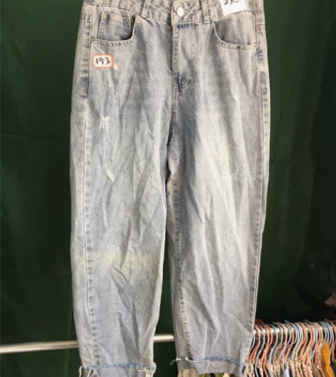 牛仔裤，腰围二尺，编号153，闲置物品，不...