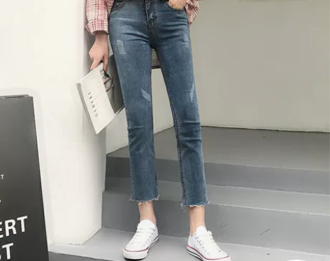 夏季牛仔裤女 腰围27 适合90到105斤...