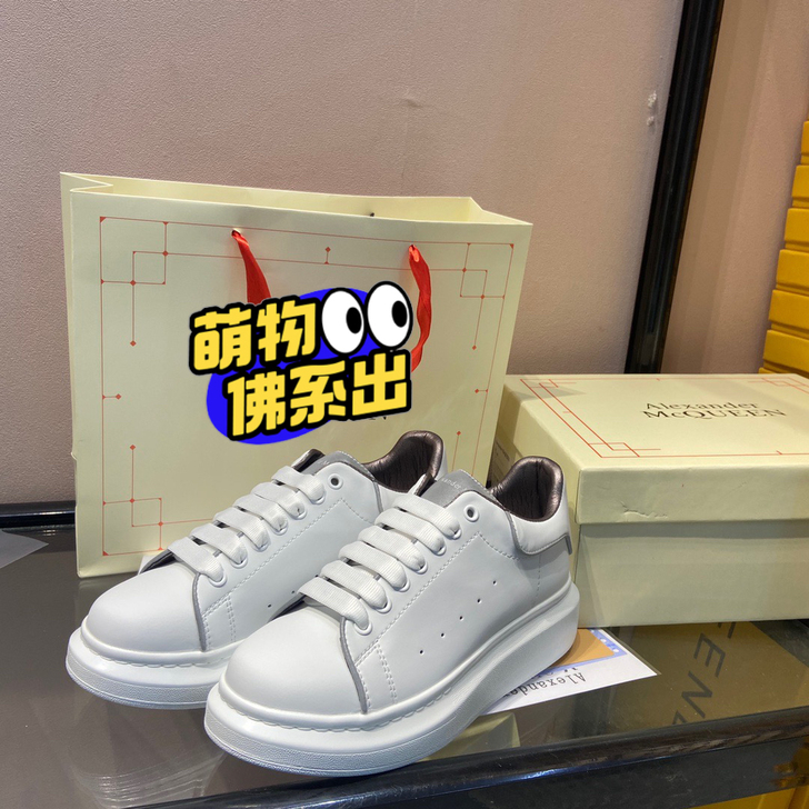 麦昆同款小白鞋厚底松糕鞋荧光白，全新36码...