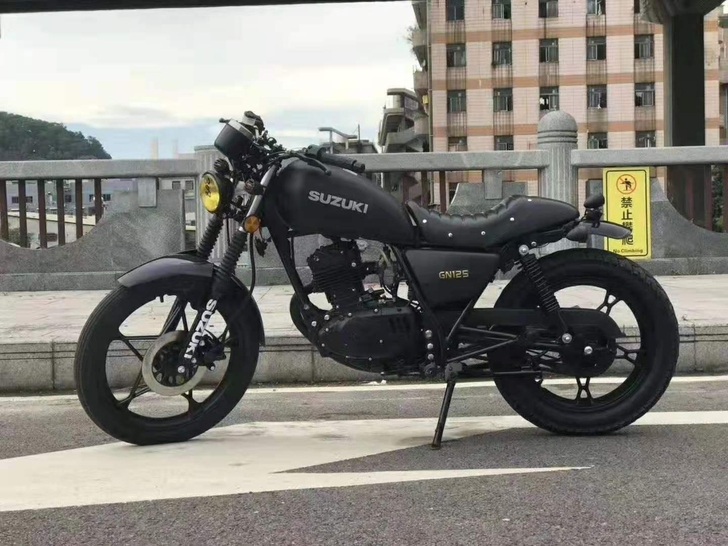 铃木复古125cc