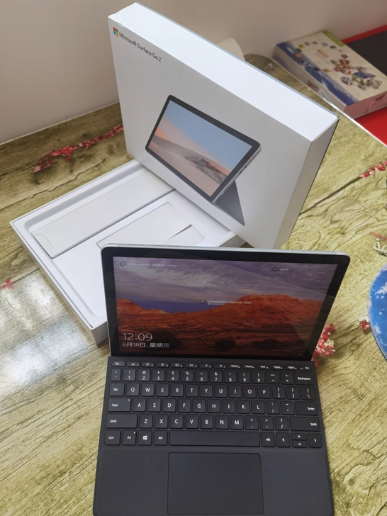 微软 Surface Go 2笔记本电脑