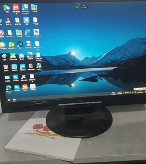 19寸LCd显示器,只有vga接口,分辨率...