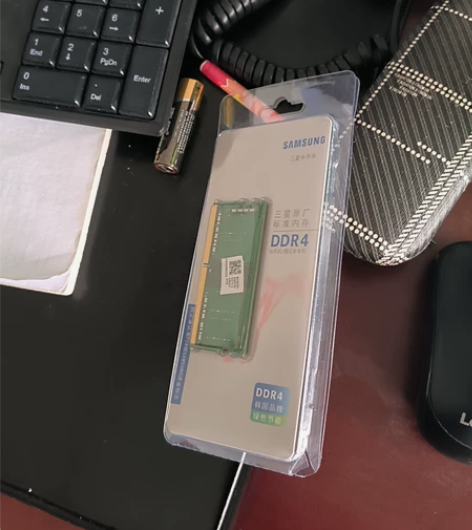 从战斧300上换下来的海力士8g内存条内存...