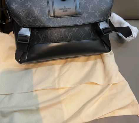 LV路易威登voyager小号邮差包 卜黑...