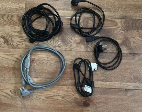 电脑电源线  两条二合一  一条VGA转H...