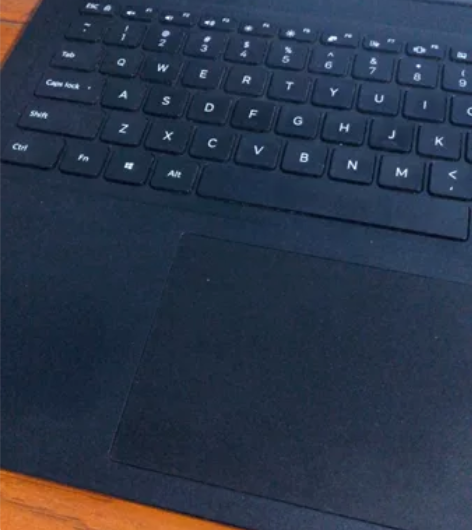 小米笔记本i78代的处理器，15.3寸大屏...