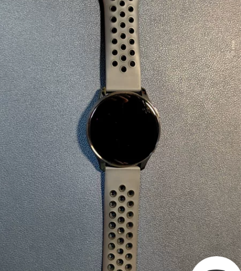 一加手表 微瑕表面微划85新功能一切正常 ...