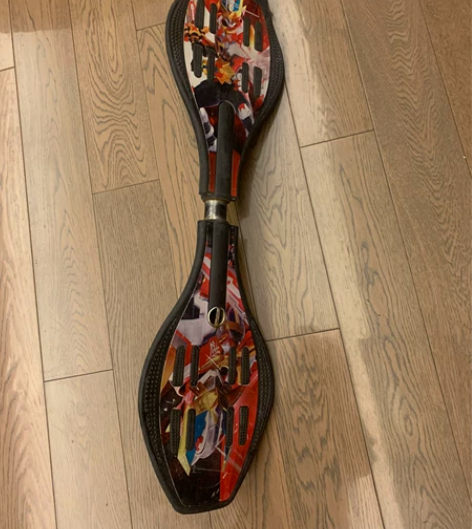 蛇形滑板 八成新，购于麦德龙￥389人想要