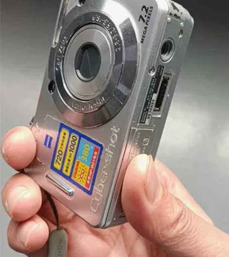 索尼卡片机，型号：DSC-W55，拍照模糊...