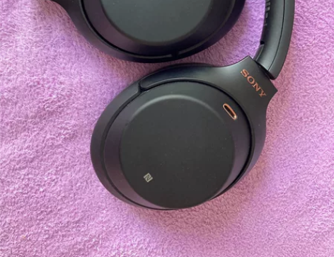 索尼wh1000xm3 头戴式降噪耳机。使...