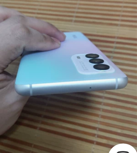 出魅族18s独角兽，12+256，7月底购...