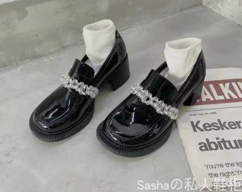 2021英伦风复古玛丽珍鞋粗跟大头娃娃鞋休...