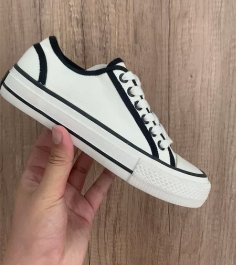 骆驼女士帆布鞋，仅36码一双，全新正品，鞋...