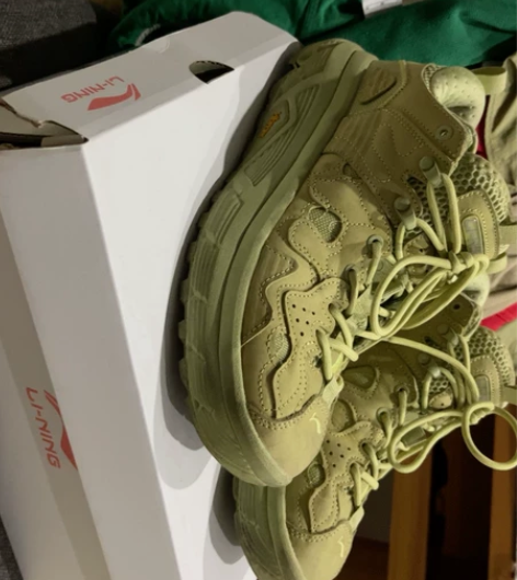 李宁Ace low牛油果，41码略微偏大，...