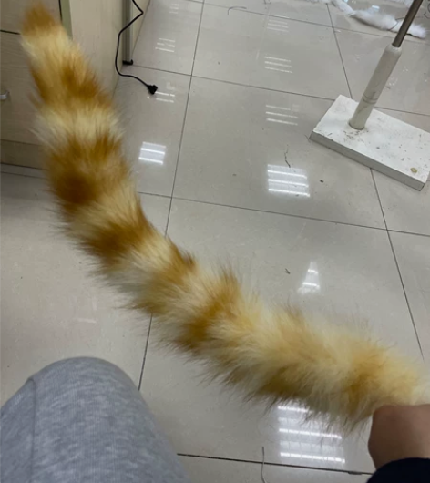 可动尾巴，暮年小镇小熊猫的红果林同款尾巴，...