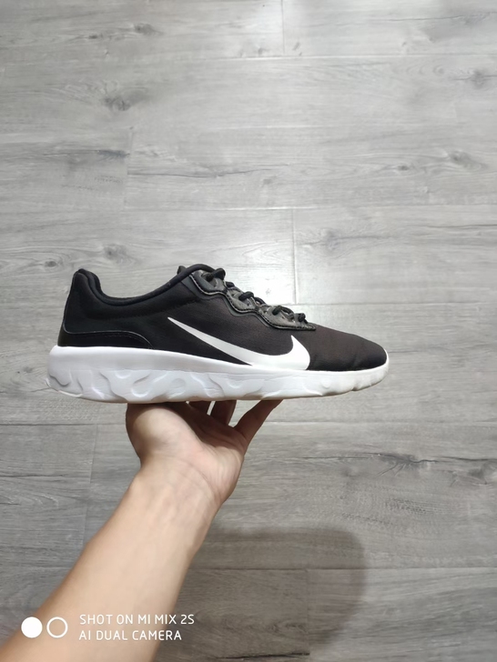 二手41码  正品耐克跑步鞋  010828