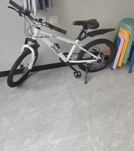 吉普jeep儿童自行车20寸，买来没怎么骑...