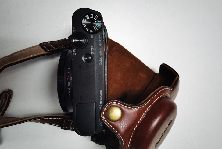 索尼微单，950转，只使用过一次99新，镜...