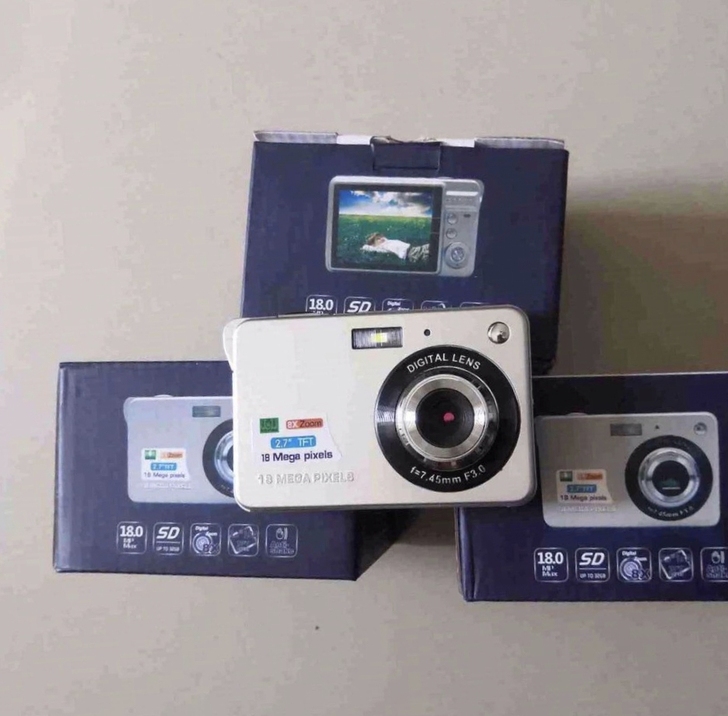 168入手的komery，用了一下感觉像素...