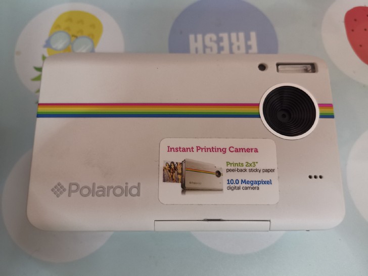 全新一次都没有用过宝丽来一次成像相机Z23...