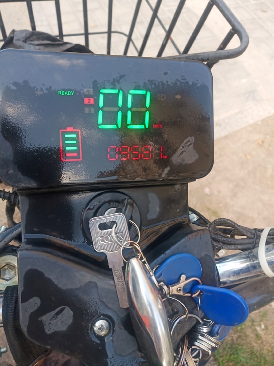 自己跑外卖用的现在不想跑了