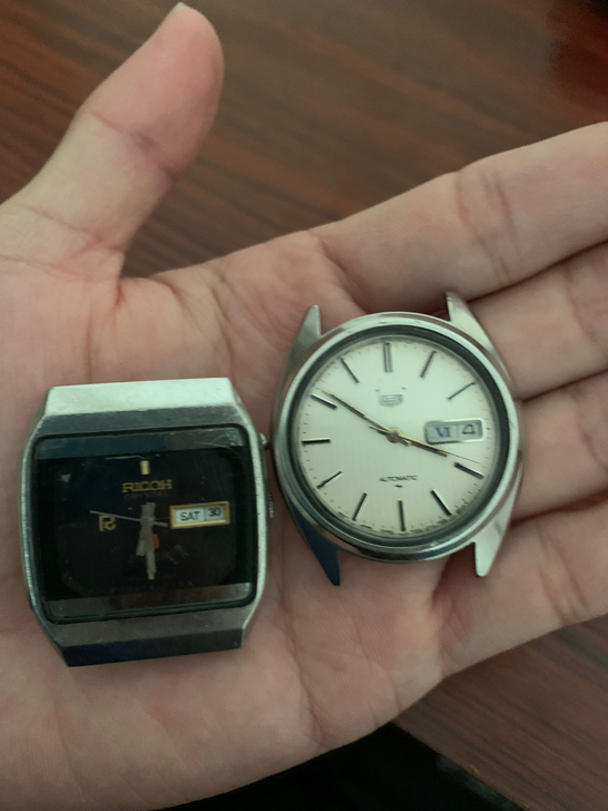 一块精工5号 表盘SEIKO标没有了 两个...