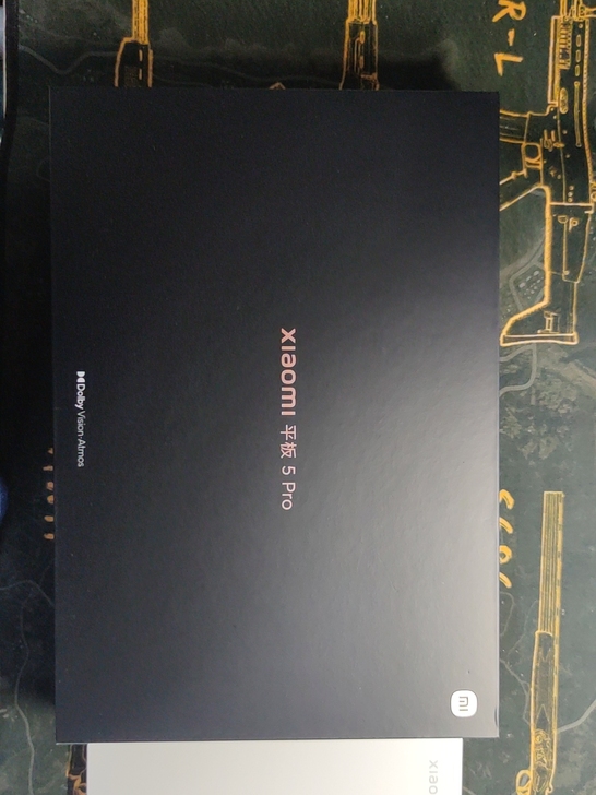 小米平板5Pro 6+128白色，原厂橘色...