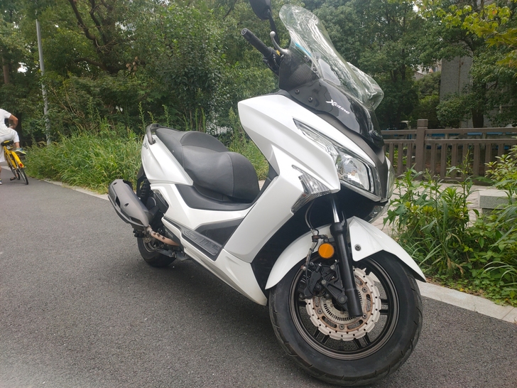 17年4月份 上牌不带abs 11000公...