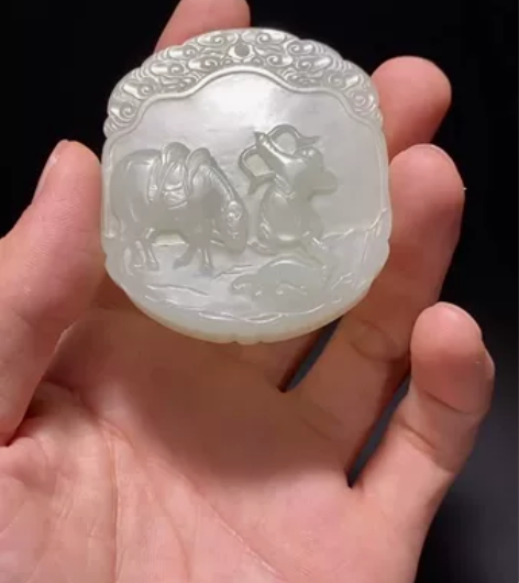清乾隆 和田玉籽料 白玉 高浮雕 胡马人物...