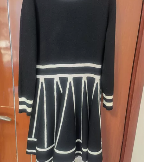 9成新，five plus闲置毛衣裙子，小...