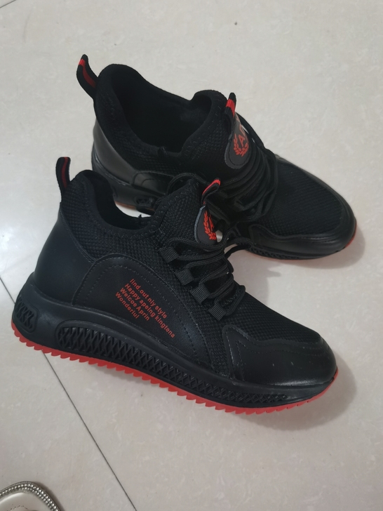 全新加绒运动鞋