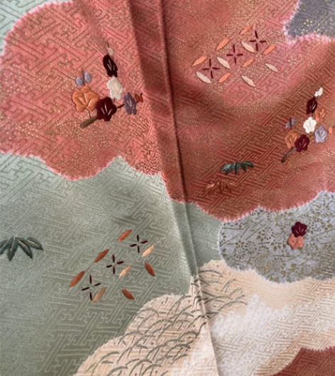 kiya喜屋浅绿刺绣云纹访问 材质:正绢微...