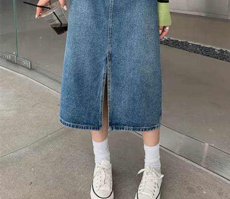 复古港风牛仔半身裙  九成新  面料很舒服...