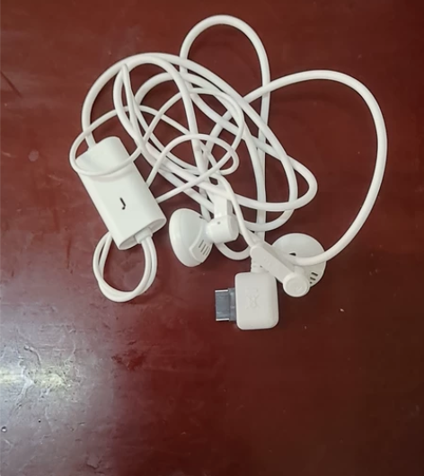 LG耳机江浙沪包邮 感兴趣的话点“我想要”...