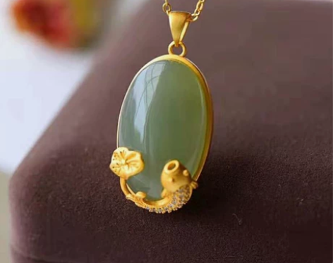 哥哥玉器店的帮出，纯天然和田玉青玉连年有余...