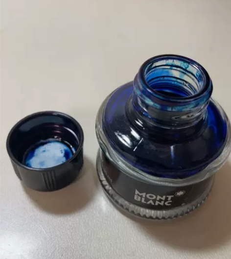 万宝龙 墨水 托尔斯泰 余量4/5左右无盒...