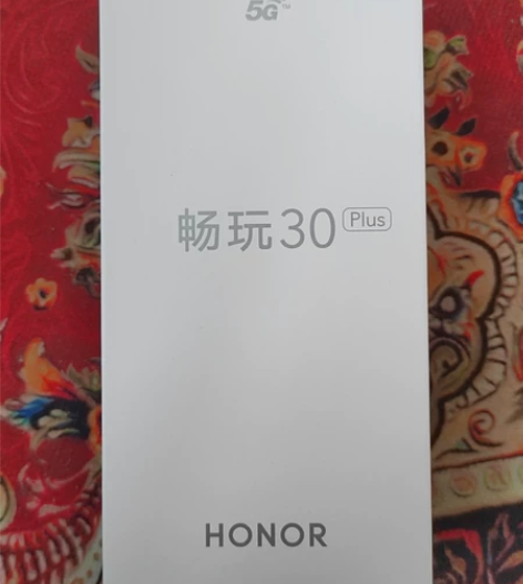 全新未开封荣耀畅玩30Plus公司活动送的...