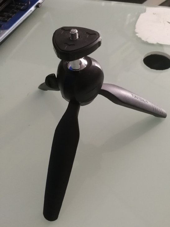 insta360相机三角架，买来没有用过