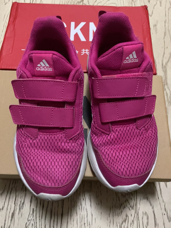 爱迪达斯34码/210。韩国帆布鞋35码。...