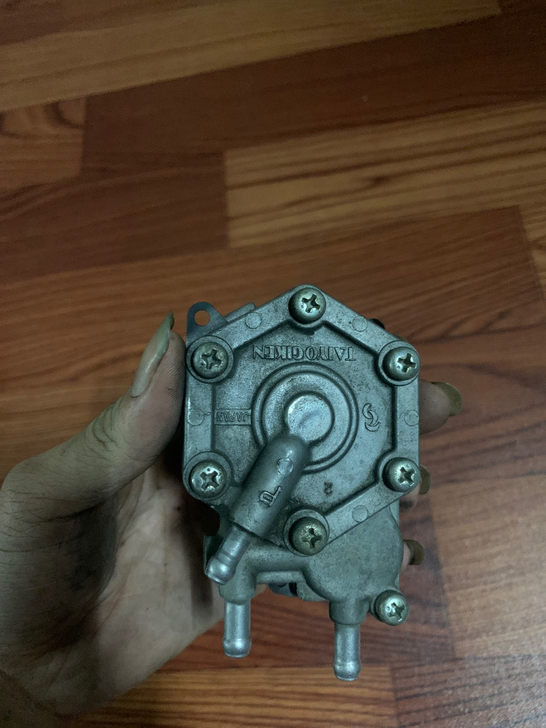 劲战四代前置油泵   500公里拆下   ...