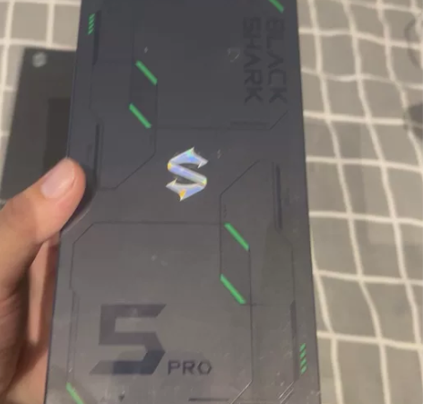 黑鲨游戏手机5 pro 12+256G 朋...