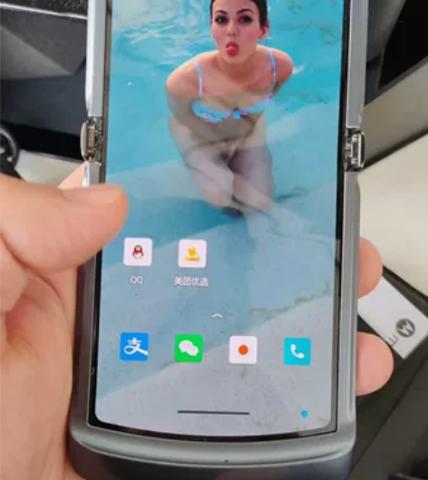 摩托罗拉刀锋G.国行全套，保守八新，轻微使...