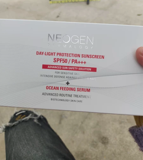 妮珍防晒套盒30个防晒，12个海洋精华，一...