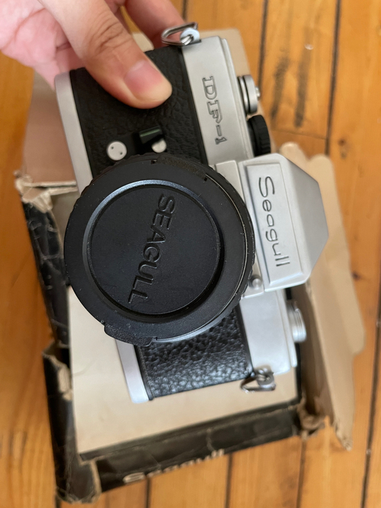 海鸥df1胶片相机单反。海鸥50 f2镜头...