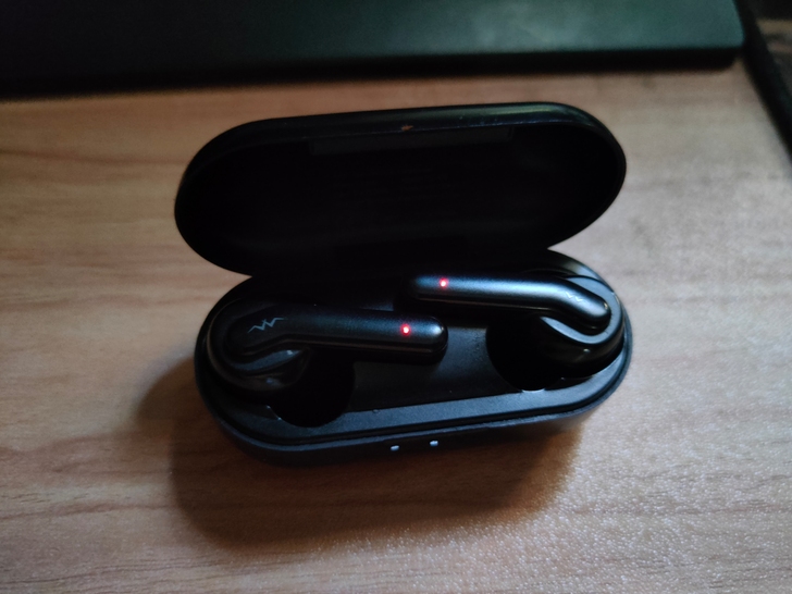 聆耳nc100真无线 降噪耳机，有耳机和充...