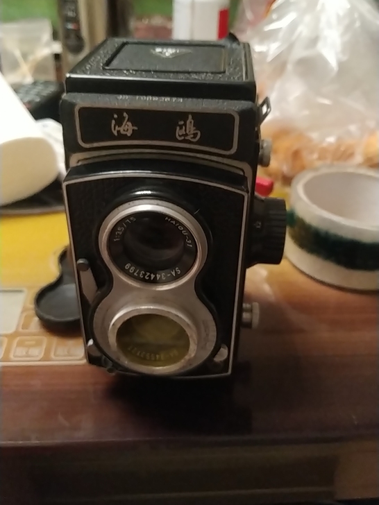 海鸥4B相机，成色如图所示，功能全好。有意...