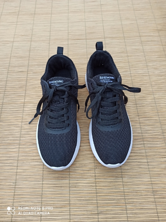 37.5码安踏运动鞋